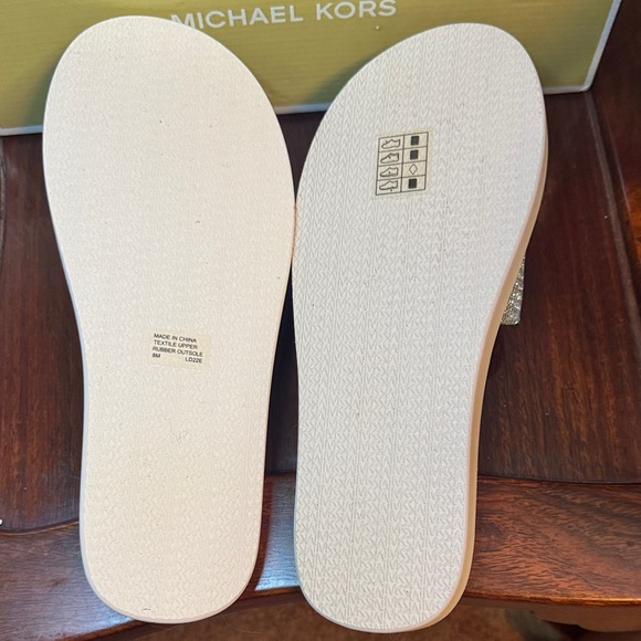 NWT Michael Kors MK Slides Glittering White Gold Sandals Size 8 w/Box - Picture 4 of 10